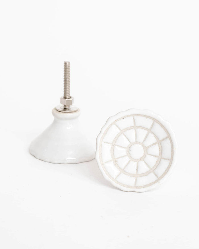 Ainsley Ceramic Knob - Lone Fox