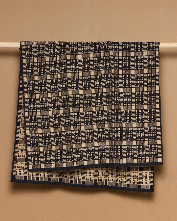 Alma Bath Sheet - Lone Fox