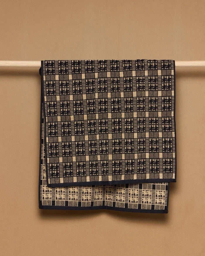 Alma Bath Towel - Lone Fox