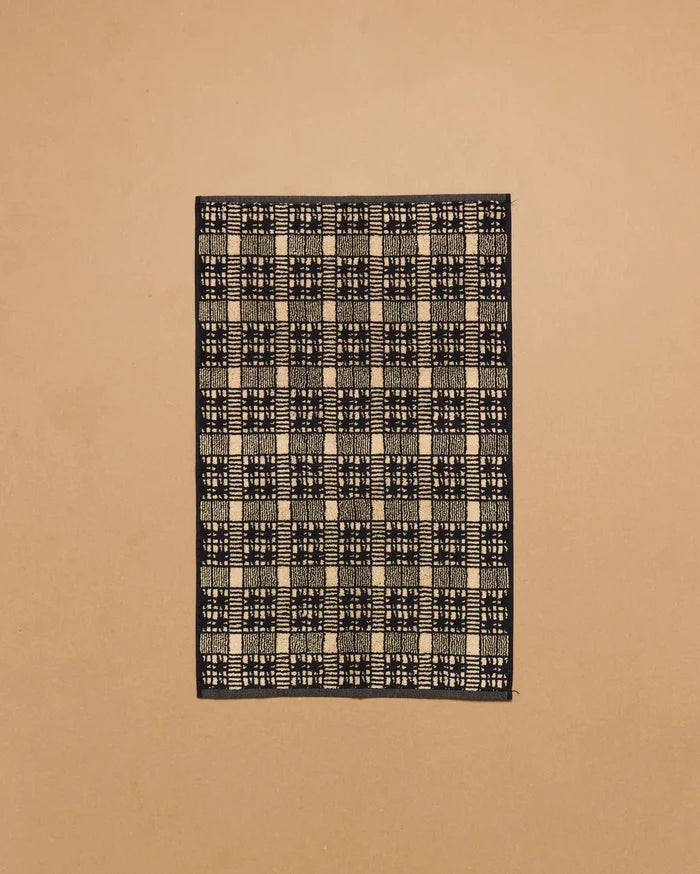 Alma Hand Towel - Lone Fox