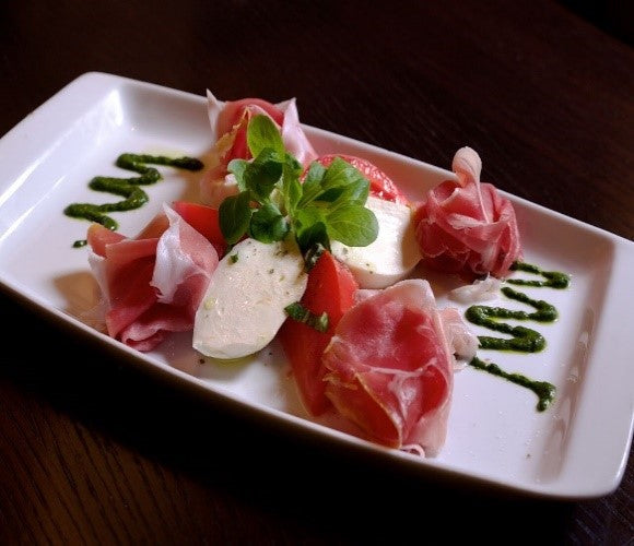 BURRATA, TOMATO & PROSCIUTTO DI PARMA (CATERING)