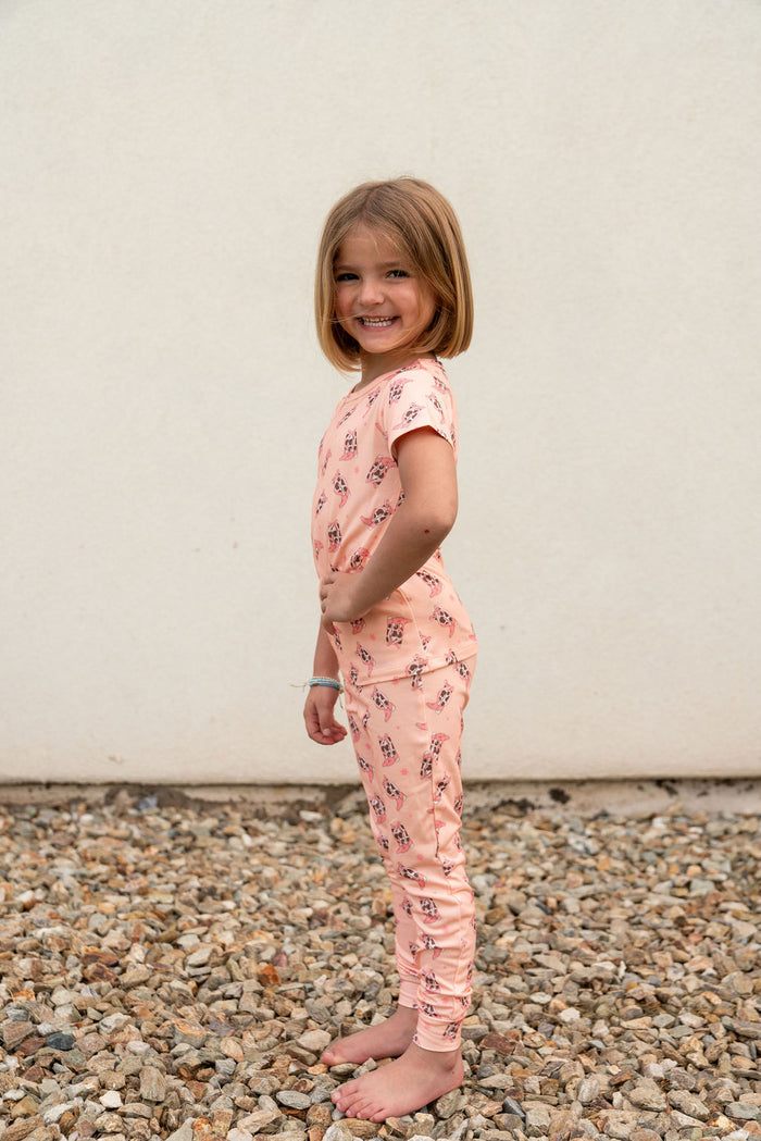 COWGIRL BOOTS | SHORT SLEEVE