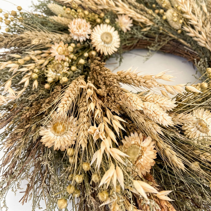 Ivory Meadows Wreath - Lone Fox
