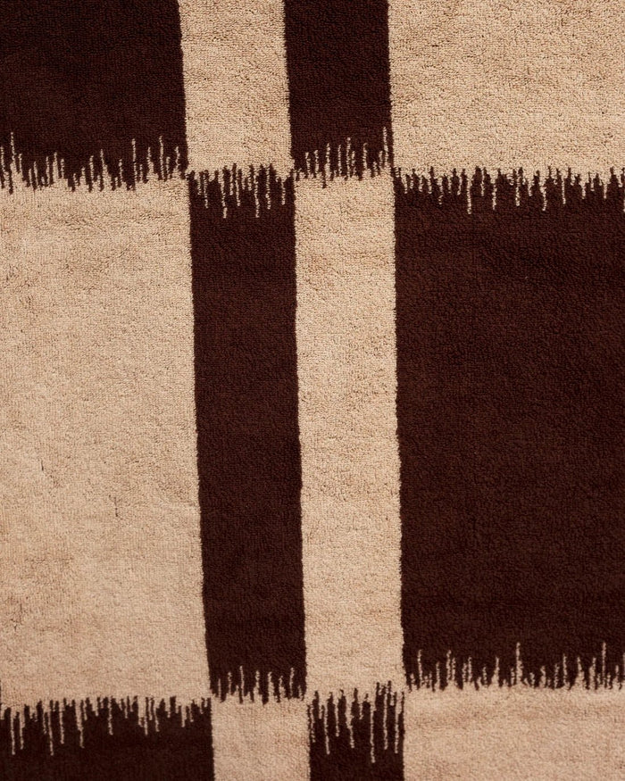 Karin Hand Towel - Lone Fox