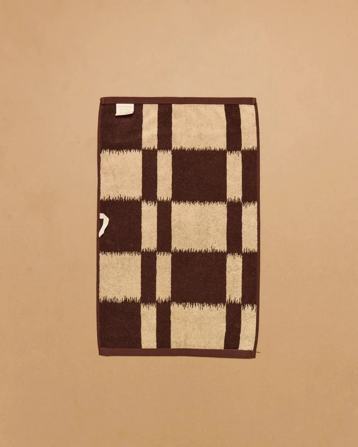 Karin Hand Towel - Lone Fox