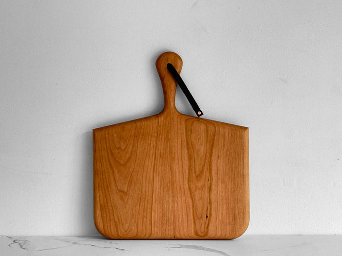 Norr Cutting Board: Walnut - Lone Fox