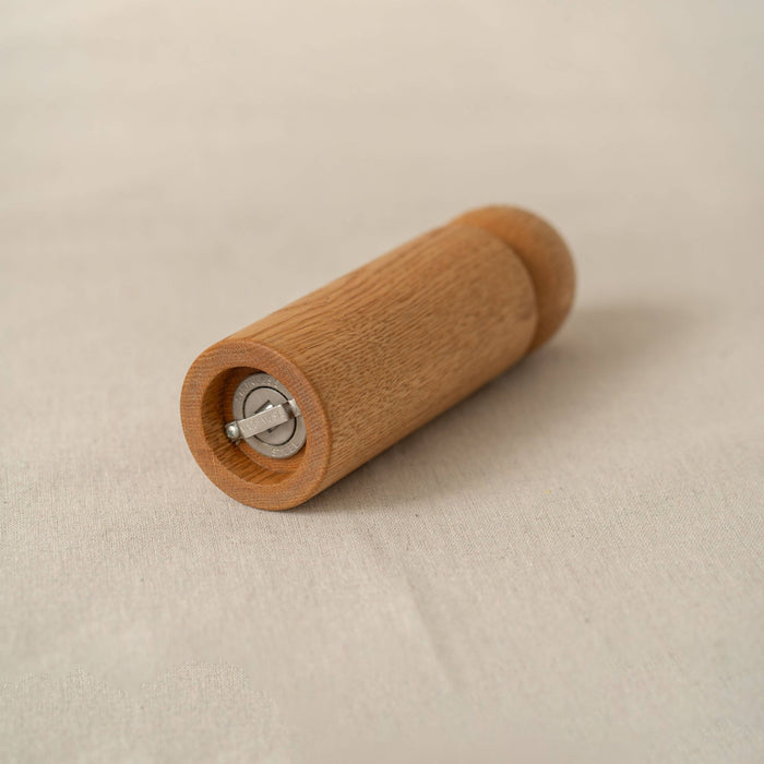 Pepper Mill in oak - Lone Fox
