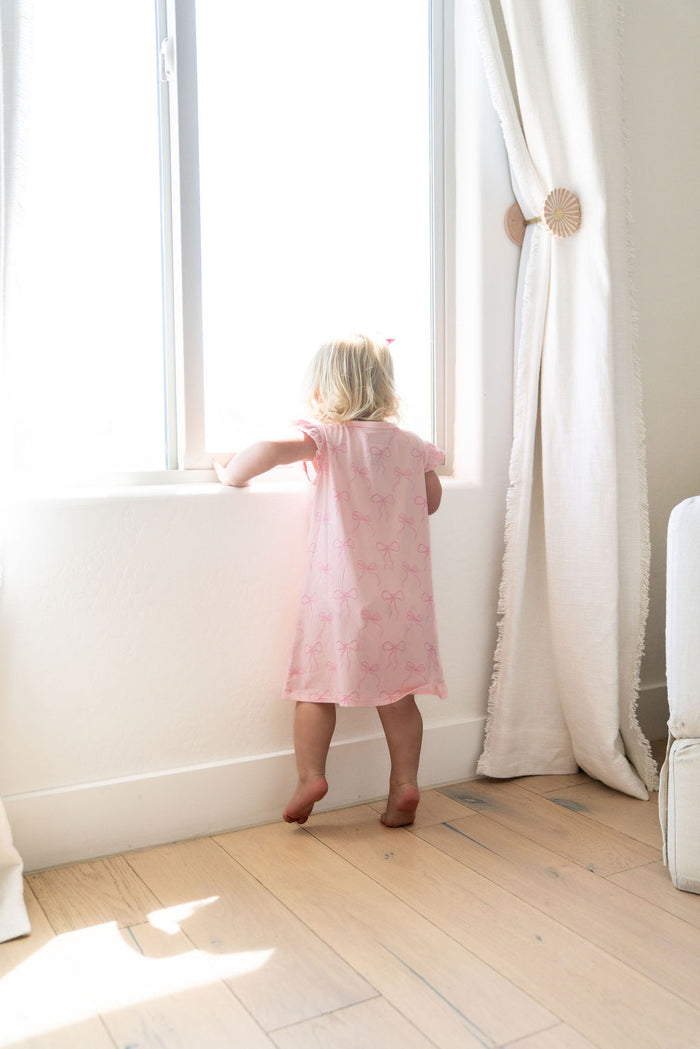 PINK BOWS | RUFFLE SLEEVE DRESS
