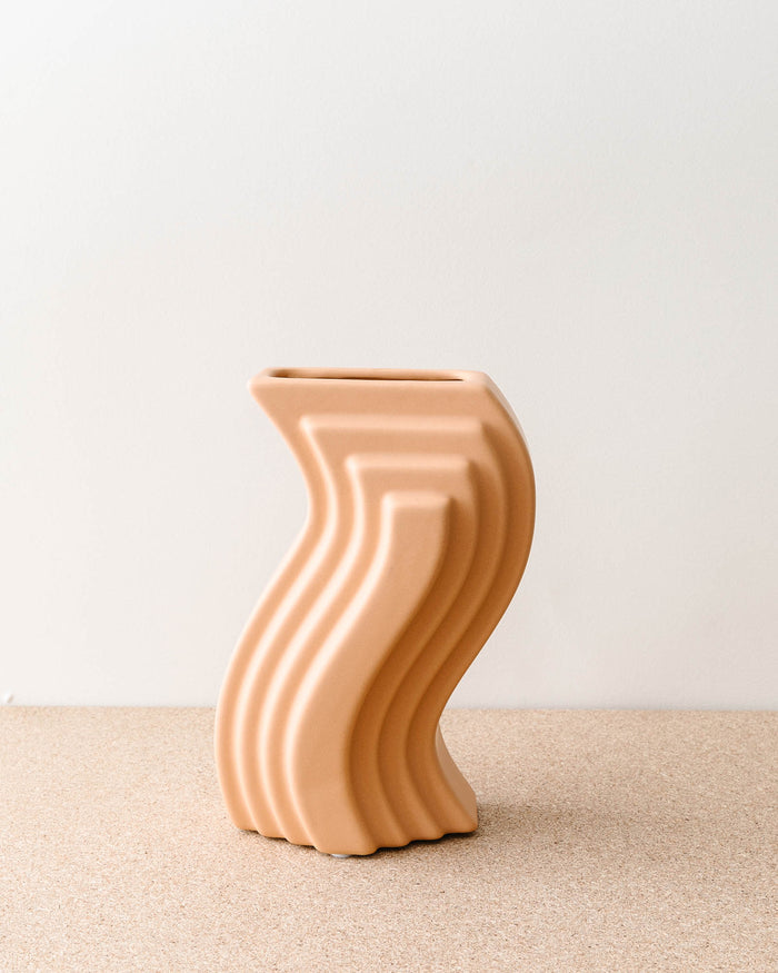 Retro Wavy Vase - Lone Fox