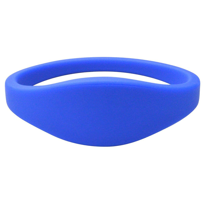 Blue silicone SPIDProx U-Band proximity wristband viewed at an angle, with an embedded 125 kHz proximity chip. Sold by Specialist ID.
