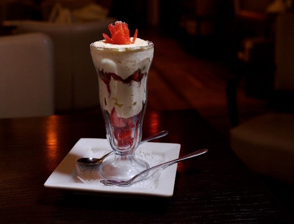 STRAWBERRY ZABAGLIONE (CATERING)